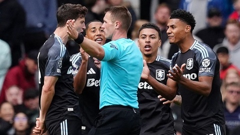Premier League 2024/25: Ám ảnh trọng tài 